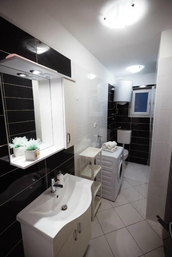Apartments Nakic Sibenik Exterior photo